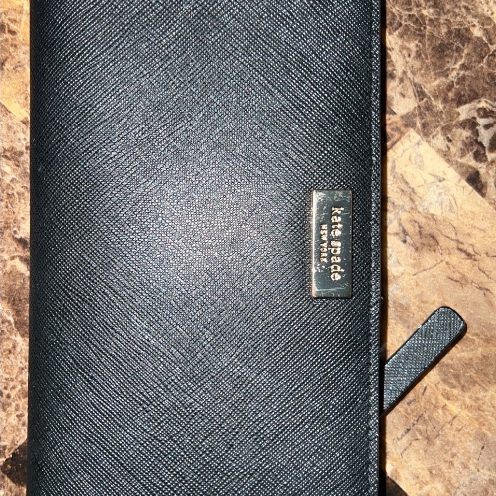 Kate spade medium size wallet
